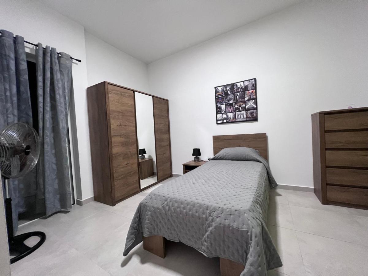 Zenia Court Apartment Marsaskala Exterior foto